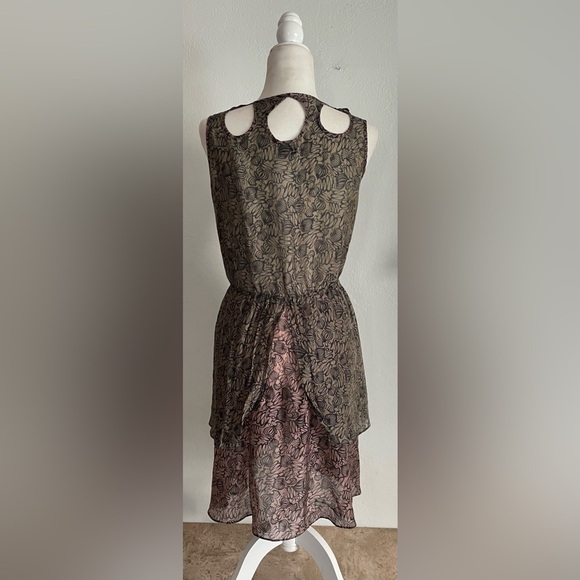 SARAH LILLER SAN Francisco Patterned Layered Dress w/ Cutouts - Picture 2 of 5